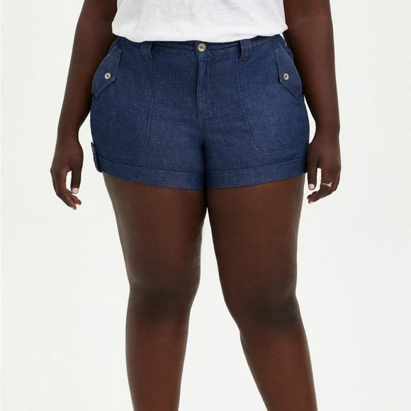 Torrid Military Short Short - Chambray Medium Wash in Size 18 - Picture 1 of 12